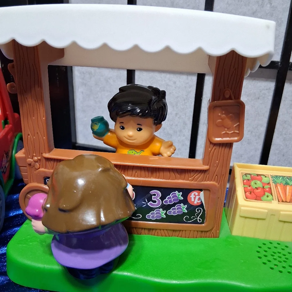Fisher-price Carnival Musical Ferris Wheel 2003. Grocery Store Market - Picture 2 of 16